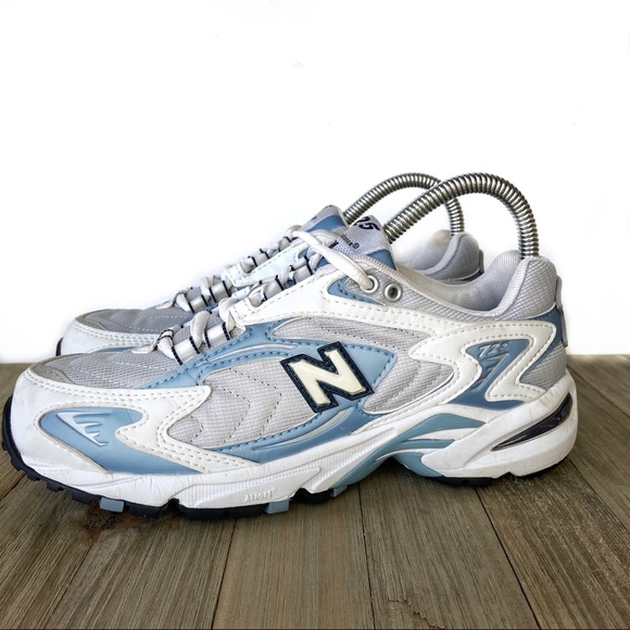 New Balance Shoes - New Balance 725 for Women